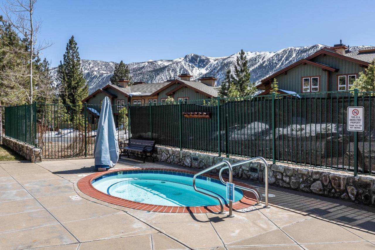 Juniper Springs Lodge #413 - Luxury Ski In Ski Out! 2 Bedroom Mammoth Lakes Buitenkant foto